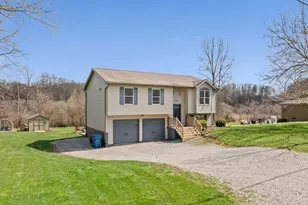 1719 Wilson Rd, Akron, OH 44312 - Photo 3