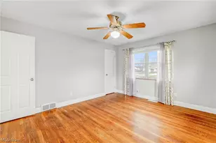 24037 Mastick Rd, North Olmsted, OH 44070 - Photo 13