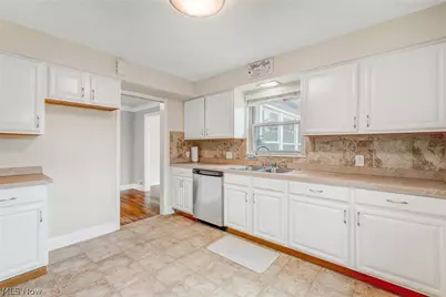 24037 Mastick Road, North Olmsted, OH 44070 - Photo 27