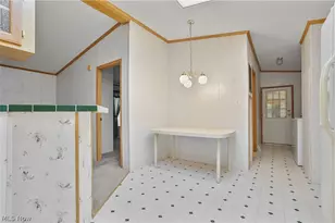 228 Troy Oaks Dr, Hiram, OH 44234 - Photo 17