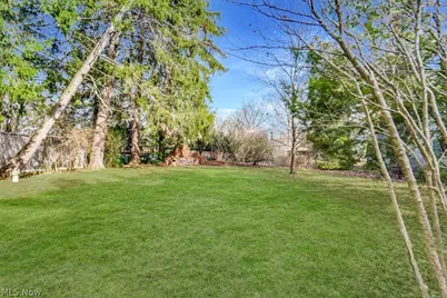 18860 Lorain Road, Fairview Park, OH 44126 - Photo 7