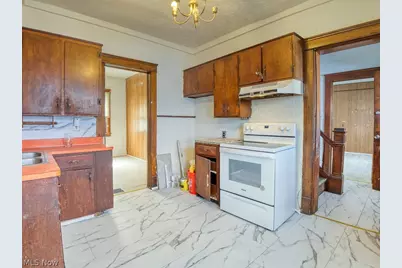 1622 Winchester Avenue, Oakwood, OH 44107 - Photo 5