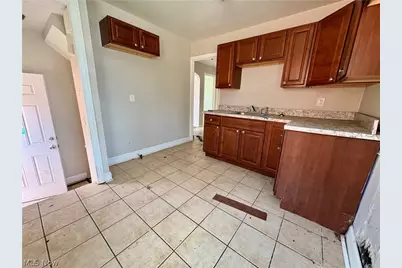 20803 Kenyon, Maple Heights, OH 44137 - Photo 7