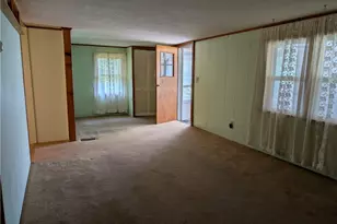 45804 Yeager Dr, East Liverpool, OH 43920 - Photo 3