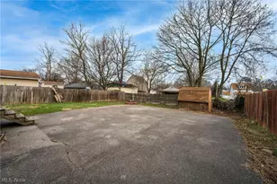 127 E 35th St, Lorain, OH 44055 - Photo 37