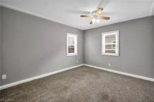 127 E 35th St, Lorain, OH 44055 - Photo 23