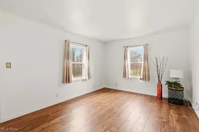 1734 Tonawanda Avenue, Akron, OH 44305 - Photo 11