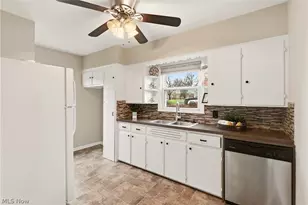 1734 Tonawanda Ave, Akron, OH 44305 - Photo 5