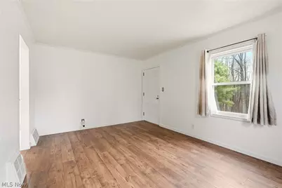 1734 Tonawanda Avenue, Akron, OH 44305 - Photo 13