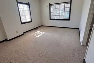 1707 W 31st Pl, Loveland, OH 44113 - Photo 3