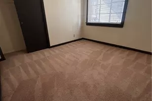 1707 W 31st Pl, Loveland, OH 44113 - Photo 9