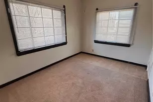 1707 W 31st Pl, Loveland, OH 44113 - Photo 9