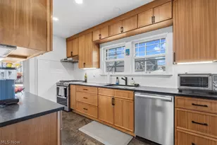 3030 Huntington Rd, Huber Heights, OH 44120 - Photo 17