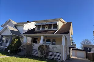 13820 S Parkway Dr, Garfield Heights, OH 44105 - Photo 3