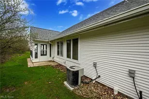 5780 Emerald Ridge Pkwy, Solon, OH 44139 - Photo 35