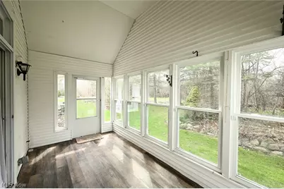 5780 Emerald Ridge Parkway, Solon, OH 44139 - Photo 9