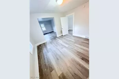 3119 W 68th Street, Loveland, OH 44102 - Photo 5