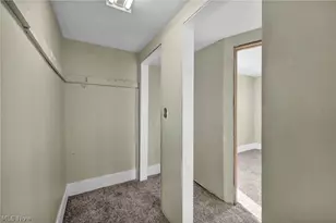 15593 Franchester Rd, Burbank, OH 44214 - Photo 11