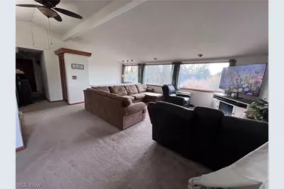 2168 Earl Drive, Zanesville, OH 43701 - Photo 9