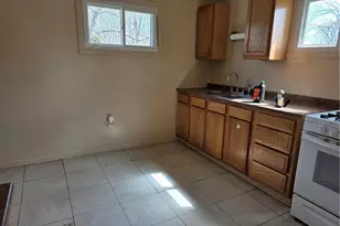 372 N Madison Ave, Salem, OH 44460 - Photo 5