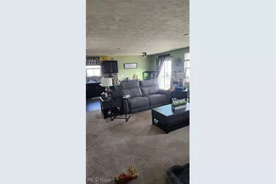 2608 Bishop Oval, Barberton, OH 44203 - Photo 15