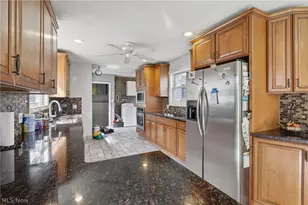 9877 Cutts Rd, Chardon, OH 44024 - Photo 11