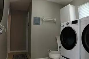 8407 Barton Dr, Strongsville, OH 44149 - Photo 23