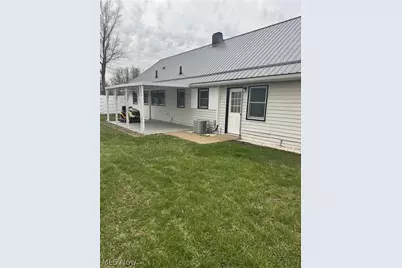 565 Irving Park Boulevard, Sheffield Lake, OH 44054 - Photo 3