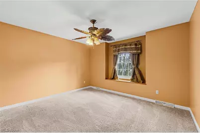 8460 Windsor Way, Grandview Heights, OH 44147 - Photo 29