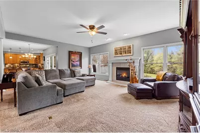 8460 Windsor Way, Grandview Heights, OH 44147 - Photo 11