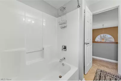 8460 Windsor Way, Grandview Heights, OH 44147 - Photo 31