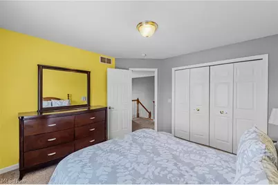 8460 Windsor Way, Grandview Heights, OH 44147 - Photo 27