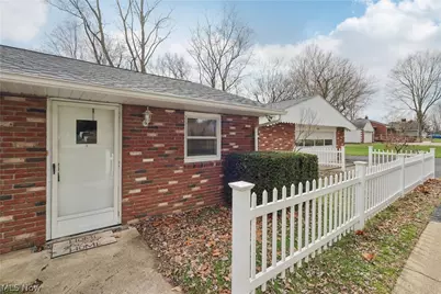 402 Yager Road, New Franklin, OH 44216 - Photo 5