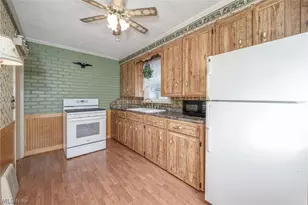 211 Millview Pl SW, Canton, OH 44706 - Photo 9