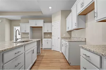 9264 Sharrott Road #1002, Poland, OH 44514 - Photo 3