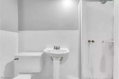 516 Whitney Avenue, Akron, OH 44306 - Photo 27