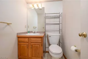 1389 N Milburn Square NE, Bolivar, OH 44612 - Photo 25