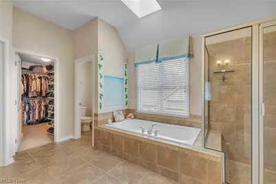 32811 Saint James Trail, Avon, OH 44011 - Photo 21