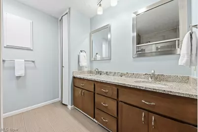 22144 Meadowsouth Court, Strongsville, OH 44149 - Photo 29