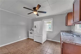 1771 E 37th St, Lorain, OH 44055 - Photo 9