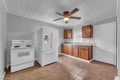 1771 E 37th Street #1771, Lorain, OH 44055 - Photo 7