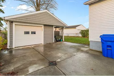16084 Harrison Drive, Brook Park, OH 44142 - Photo 25