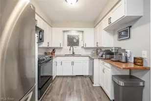 3711 Meadowbrook Blvd, University Heights, OH 44118 - Photo 7