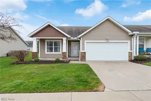 3068 Somerset Dr, Akron, OH 44312 - Photo 1