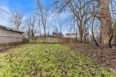 16606 Lipton Avenue, Loveland, OH 44128 - Photo 21