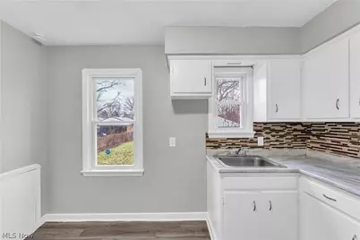 16606 Lipton Avenue, Loveland, OH 44128 - Photo 9