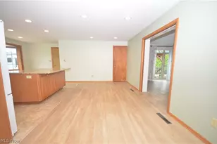 987 Howard Dr, Tallmadge, OH 44278 - Photo 13