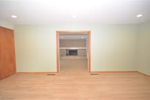 987 Howard Dr, Tallmadge, OH 44278 - Photo 15