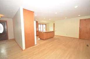 987 Howard Dr, Tallmadge, OH 44278 - Photo 11