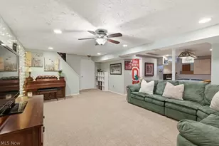 214 Gatwick Grove Cir, Wadsworth, OH 44281 - Photo 39